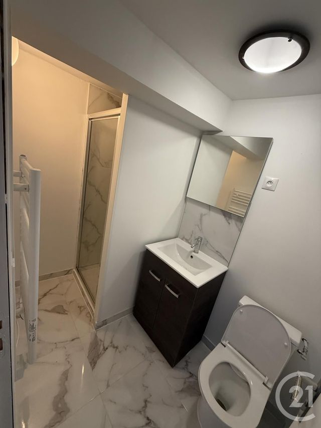 Appartement Studio &agrave; louer - 1 pi&egrave;ce - 15,32 m2 - Hautmont - 59 - NORD-PAS-DE-CALAIS