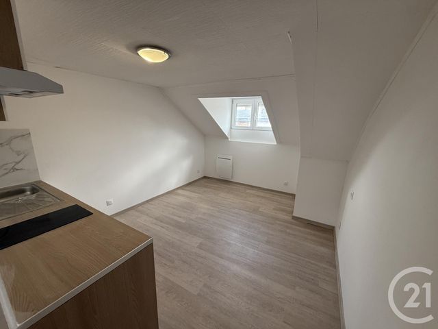 Appartement Studio &agrave; louer - 1 pi&egrave;ce - 15,32 m2 - Hautmont - 59 - NORD-PAS-DE-CALAIS