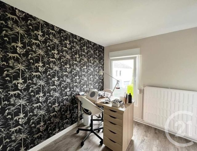 Maison &agrave; louer - 4 pi&egrave;ces - 66 m2 - Rousies - 59 - NORD-PAS-DE-CALAIS