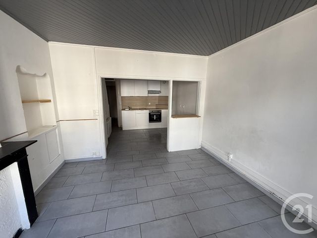 Maison &agrave; louer - 4 pi&egrave;ces - 64,59 m2 - Hautmont - 59 - NORD-PAS-DE-CALAIS