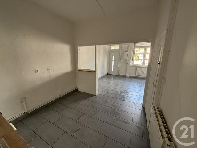 Maison &agrave; louer - 4 pi&egrave;ces - 64,59 m2 - Hautmont - 59 - NORD-PAS-DE-CALAIS