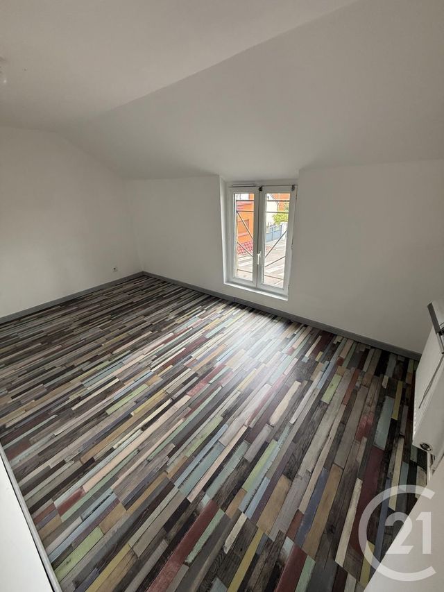 Maison &agrave; louer - 4 pi&egrave;ces - 50 m2 - Hautmont - 59 - NORD-PAS-DE-CALAIS