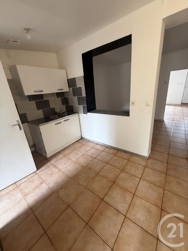 Maison &agrave; louer - 4 pi&egrave;ces - 50 m2 - Hautmont - 59 - NORD-PAS-DE-CALAIS