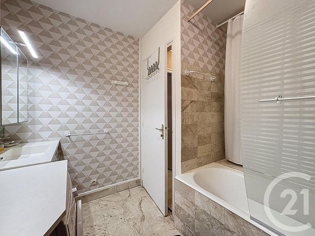 Appartement T2 à louer - 2 pièces - 43,20 m2 - Brest - 29 - BRETAGNE