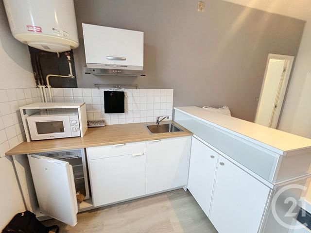 Appartement Studio à louer - 1 pièce - 18 m2 - Brest - 29 - BRETAGNE