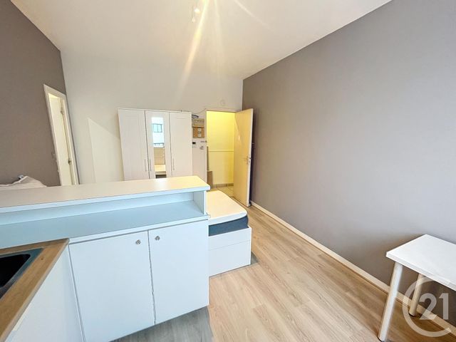 Appartement Studio à louer - 1 pièce - 18 m2 - Brest - 29 - BRETAGNE