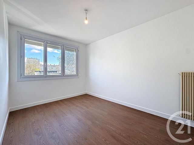 Appartement T3 à louer - 3 pièces - 81,53 m2 - Brest - 29 - BRETAGNE