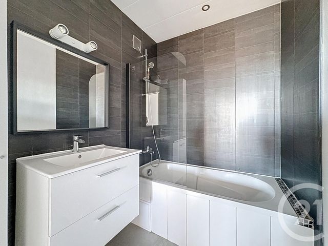 Appartement T4 &agrave; louer - 4 pi&egrave;ces - 73,76 m2 - Brest - 29 - BRETAGNE