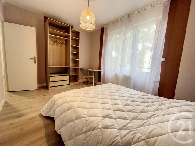 Appartement T7 &agrave; louer - 5 pi&egrave;ces - 103 m2 - Brest - 29 - BRETAGNE