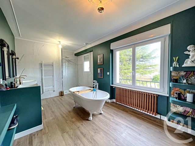 Maison &agrave; louer - 5 pi&egrave;ces - 216,74 m2 - Guipavas - 29 - BRETAGNE