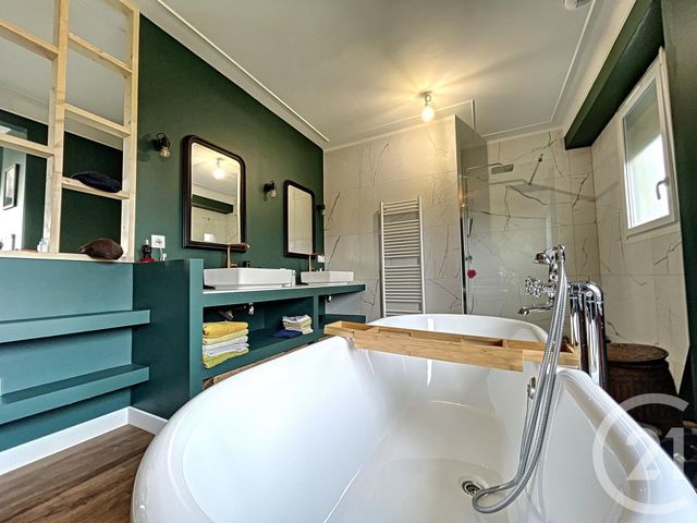 Maison &agrave; louer - 5 pi&egrave;ces - 216,74 m2 - Guipavas - 29 - BRETAGNE