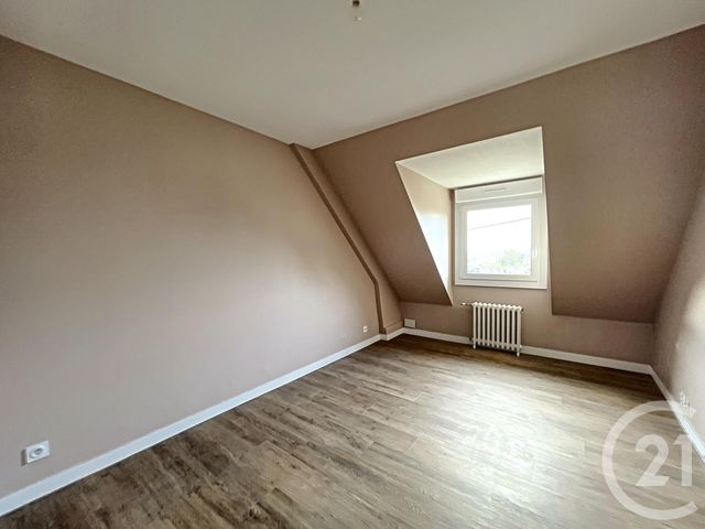 Maison &agrave; louer - 5 pi&egrave;ces - 216,74 m2 - Guipavas - 29 - BRETAGNE