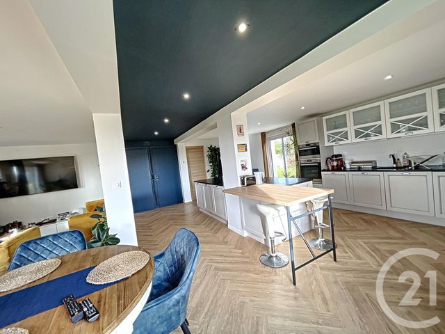 Maison &agrave; louer - 5 pi&egrave;ces - 216,74 m2 - Guipavas - 29 - BRETAGNE