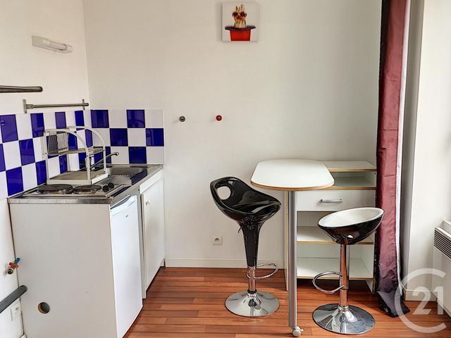 Appartement F1 &agrave; louer - 2 pi&egrave;ces - 25,06 m2 - Brest - 29 - BRETAGNE