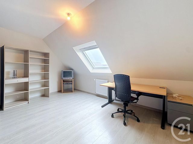 Maison &agrave; louer - 7 pi&egrave;ces - 101 m2 - St Renan - 29 - BRETAGNE