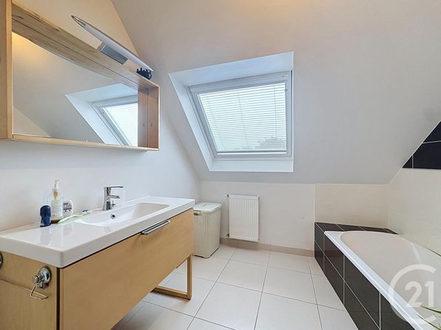 Maison &agrave; louer - 7 pi&egrave;ces - 101 m2 - St Renan - 29 - BRETAGNE