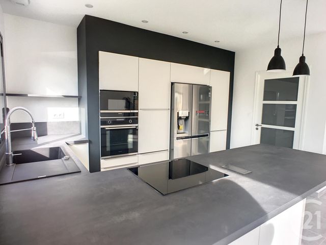 Maison &agrave; louer - 7 pi&egrave;ces - 129,05 m2 - St Renan - 29 - BRETAGNE