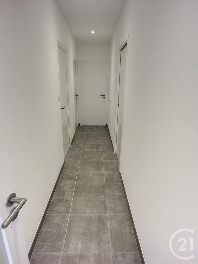 Maison &agrave; louer - 7 pi&egrave;ces - 129,05 m2 - St Renan - 29 - BRETAGNE