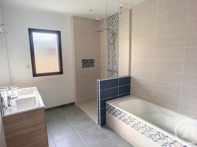 Maison &agrave; louer - 7 pi&egrave;ces - 129,05 m2 - St Renan - 29 - BRETAGNE