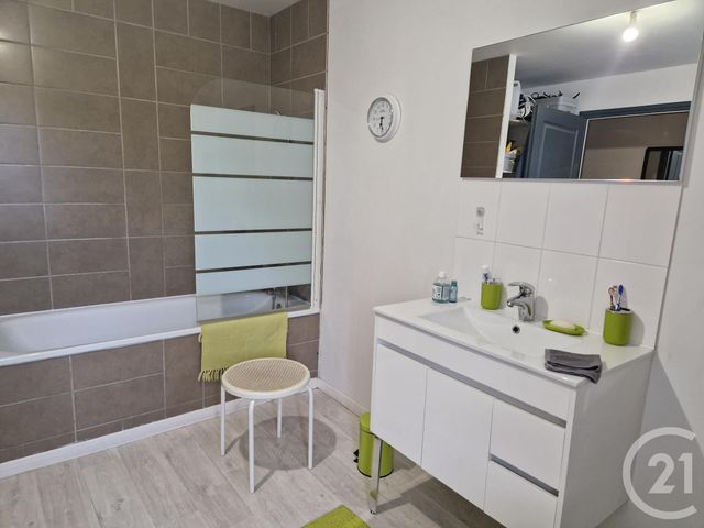 Appartement &agrave; louer - 4 pi&egrave;ces - 83,17 m2 - Isques - 62 - NORD-PAS-DE-CALAIS