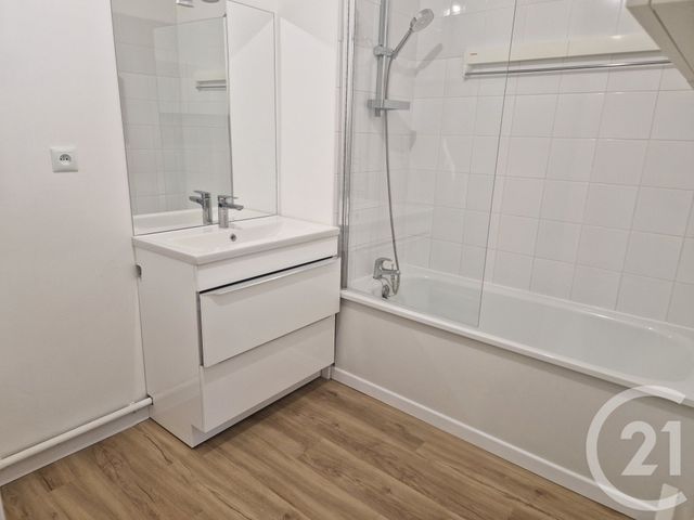 Appartement F3 &agrave; louer - 3 pi&egrave;ces - 72 m2 - Montreuil Sur Mer - 62 - NORD-PAS-DE-CALAIS