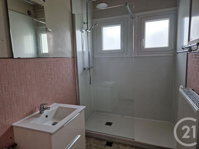 Maison &agrave; louer - 4 pi&egrave;ces - 74,20 m2 - Beaurainville - 62 - NORD-PAS-DE-CALAIS