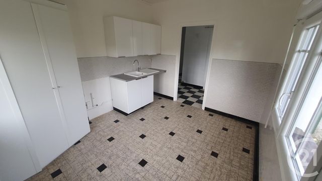 Maison &agrave; louer - 4 pi&egrave;ces - 74,20 m2 - Beaurainville - 62 - NORD-PAS-DE-CALAIS