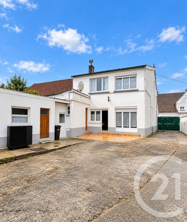 Maison 7 pièces 141 m² · à Brimeux · 140,7 m² · 161 250 €