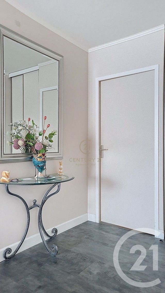 Appartement F4 &agrave; vendre - 4 pi&egrave;ces - 80,34 m2 - Champs Sur Marne - 77 - ILE-DE-FRANCE