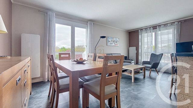 Appartement F4 &agrave; vendre - 4 pi&egrave;ces - 80,34 m2 - Champs Sur Marne - 77 - ILE-DE-FRANCE