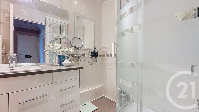 Appartement F4 &agrave; vendre - 4 pi&egrave;ces - 80,34 m2 - Champs Sur Marne - 77 - ILE-DE-FRANCE