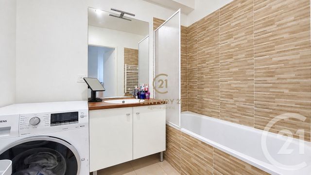 Appartement F3 &agrave; vendre - 3 pi&egrave;ces - 64,50 m2 - Champs Sur Marne - 77 - ILE-DE-FRANCE