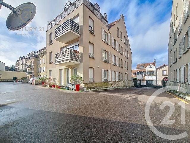 Parking &agrave; vendre - 12,75 m2 - Champs Sur Marne - 77 - ILE-DE-FRANCE