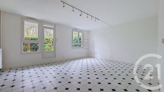 Appartement F3 à vendre - 3 pièces - 68,24 m2 - Champs Sur Marne - 77 - ILE-DE-FRANCE