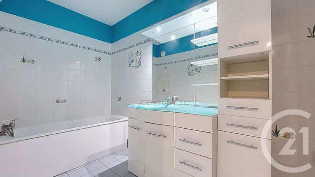 Appartement F3 à vendre - 3 pièces - 68,24 m2 - Champs Sur Marne - 77 - ILE-DE-FRANCE