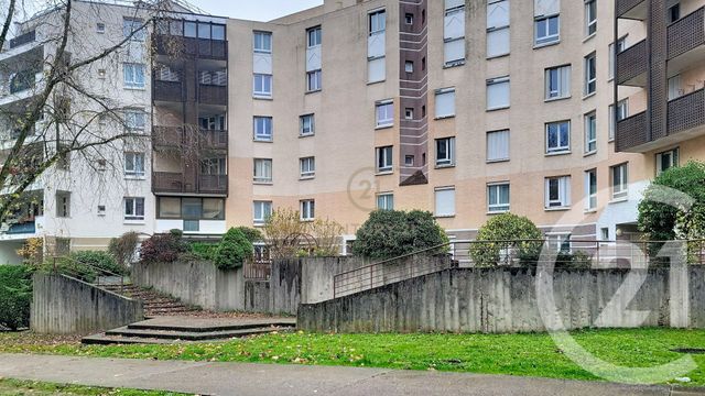 Appartement F3 à vendre - 3 pièces - 68,24 m2 - Champs Sur Marne - 77 - ILE-DE-FRANCE