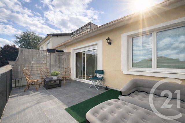 Appartement Studio &agrave; vendre - 1 pi&egrave;ce - 23,56 m2 - Champs Sur Marne - 77 - ILE-DE-FRANCE