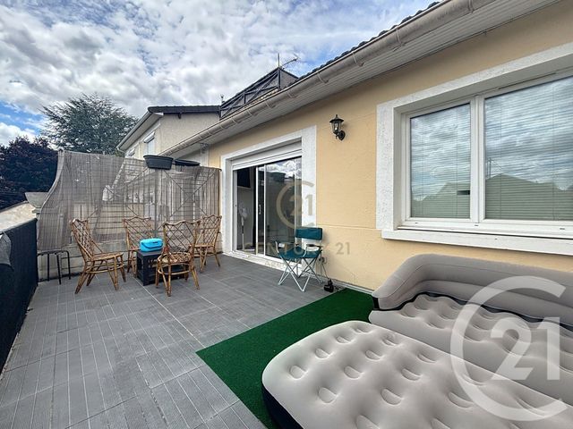 Appartement Studio à vendre - 1 pièce - 23,56 m2 - Champs Sur Marne - 77 - ILE-DE-FRANCE