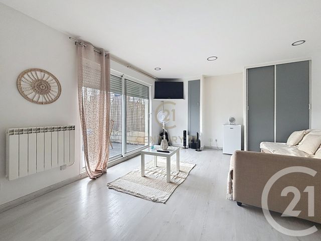 Appartement Studio à vendre - 1 pièce - 23,56 m2 - Champs Sur Marne - 77 - ILE-DE-FRANCE