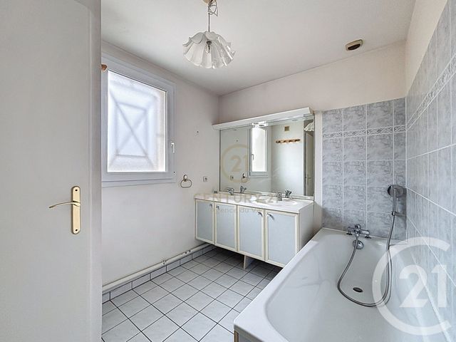 Maison &agrave; vendre - 5 pi&egrave;ces - 91,24 m2 - Champs Sur Marne - 77 - ILE-DE-FRANCE