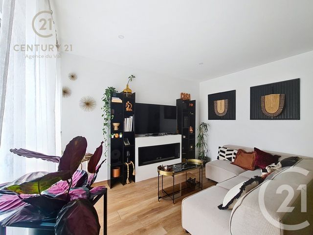 Maison &agrave; louer - 4 pi&egrave;ces - 80,18 m2 - Champs Sur Marne - 77 - ILE-DE-FRANCE