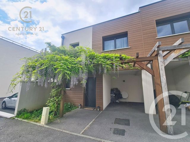 Maison &agrave; louer - 4 pi&egrave;ces - 80,18 m2 - Champs Sur Marne - 77 - ILE-DE-FRANCE