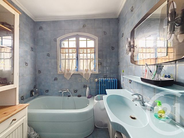 Maison à vendre - 12 pièces - 270,08 m2 - Champs Sur Marne - 77 - ILE-DE-FRANCE