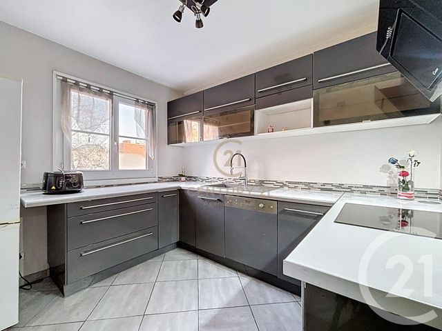 Appartement F3 &agrave; vendre - 3 pi&egrave;ces - 69,09 m2 - Champs Sur Marne - 77 - ILE-DE-FRANCE