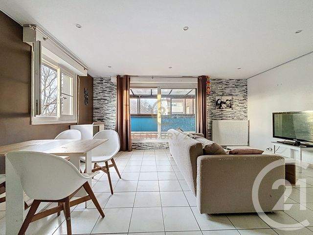 Appartement F3 &agrave; vendre - 3 pi&egrave;ces - 69,09 m2 - Champs Sur Marne - 77 - ILE-DE-FRANCE