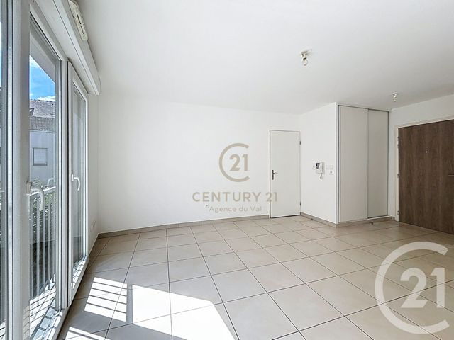 Appartement F2 à louer - 2 pièces - 44,10 m2 - Champs Sur Marne - 77 - ILE-DE-FRANCE