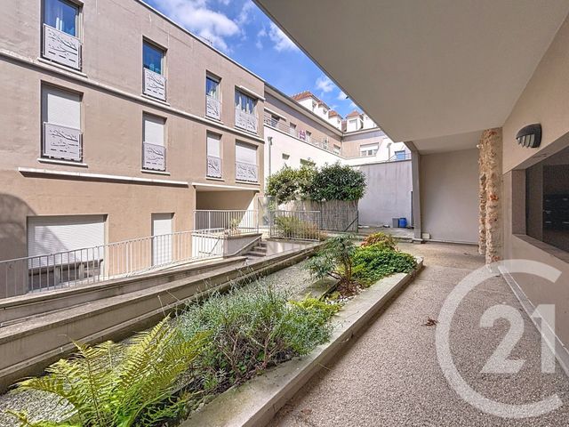 Appartement F2 à louer - 2 pièces - 44,10 m2 - Champs Sur Marne - 77 - ILE-DE-FRANCE
