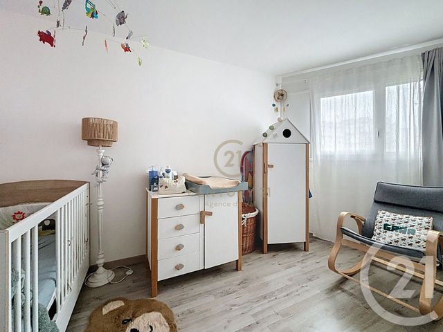 Appartement F4 &agrave; vendre - 4 pi&egrave;ces - 79,38 m2 - Champs Sur Marne - 77 - ILE-DE-FRANCE