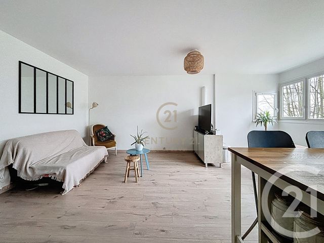 Appartement F4 &agrave; vendre - 4 pi&egrave;ces - 79,38 m2 - Champs Sur Marne - 77 - ILE-DE-FRANCE