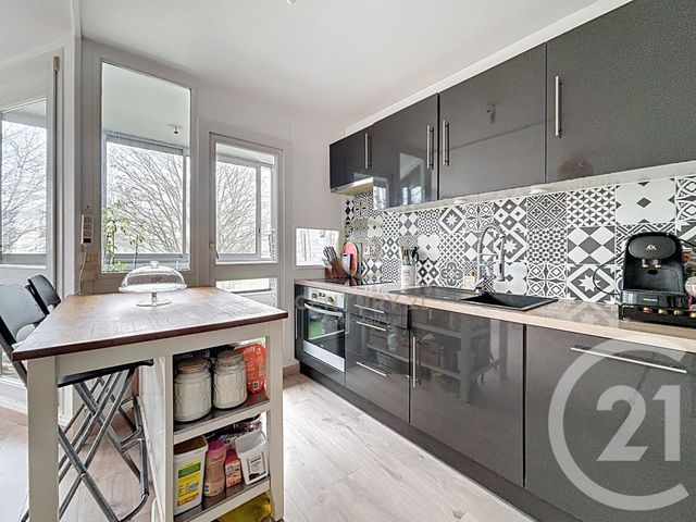 Appartement F4 &agrave; vendre - 4 pi&egrave;ces - 79,38 m2 - Champs Sur Marne - 77 - ILE-DE-FRANCE